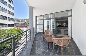 Property grounds - 5th Floor - City Center 3Bed|Central and Spacious (Cape Town)