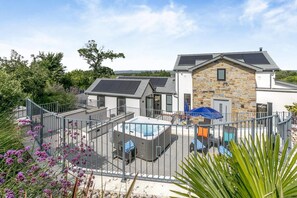 Terrace/patio - 3 Bed in Poundstock (oc-a32920) (Poundstock)