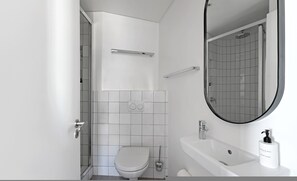 Hair dryer, towels - The Flamingo | One Bed | Sea Point Promenade (Cape Town)
