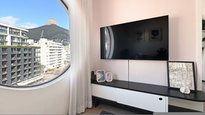 Unclassified image, 4 of 24, button - The Flamingo | One Bed | Sea Point Promenade (Cape Town)