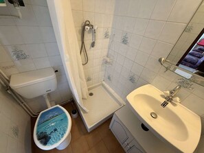Bathroom - 2-Room Apartment in Narbonne Plage (Narbonne)
