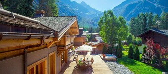 Chalet Terre – Panoramic Views of the Grands Montets, and Mont Blanc, Jacuzzi