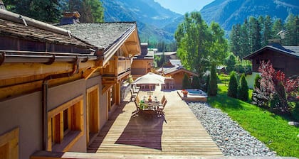 Chalet Terre â Vue Panoramique sur les Grands Montets et le Mont Blanc, Jacuzzi
