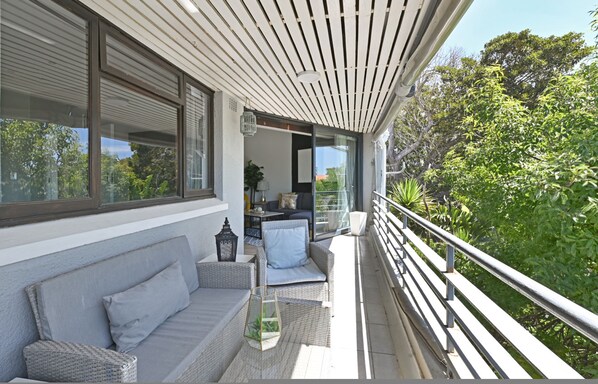 Terrace/patio - Charming One Bed | Central Green Point | Stadium (Cape Town)