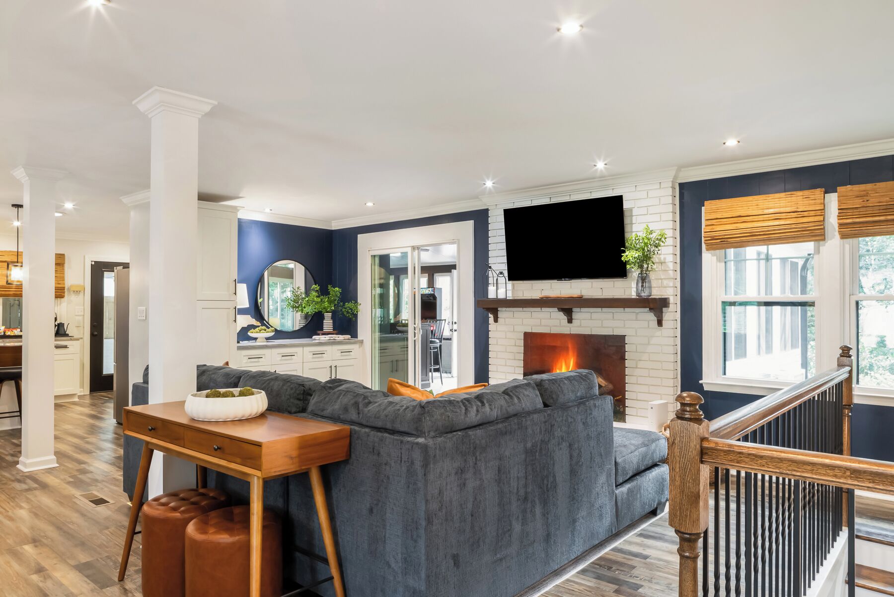 Smart TV, fireplace, video games, offices