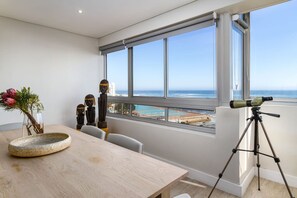 Interior - Ocean Front Apartment w/Sea Views (Pleasant Ways) (Cape Town)