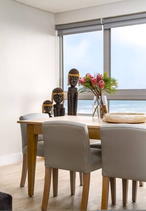 Dining - Ocean Front Apartment w/Sea Views (Pleasant Ways) (Cape Town)