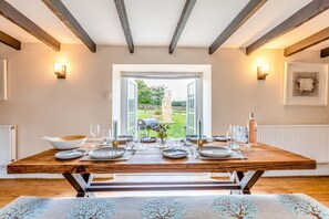 Dining - 3 Bed in Fairy Cross (oc-g32972) (Ford)