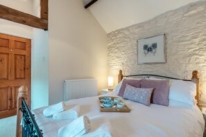Travel crib, free WiFi, bed sheets - 3 Bed in Fairy Cross (oc-g32972) (Ford)