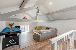 Games room - 3 Bed in Fairy Cross (oc-g32972) (Ford)