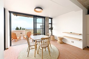 Dining - Elegant Camps Bay One Bed | Eco Pool | Modern (Cape Town)