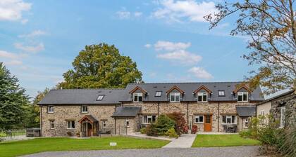 2 Bed in Ponthirwaun (oc-c33293)