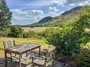 Outdoor dining - 3 Bed in Comrie (oc-e33307) (Comrie)