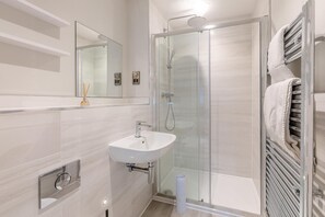 Towels - 3 Bed in Fowey (oc-s33234) (Fowey)