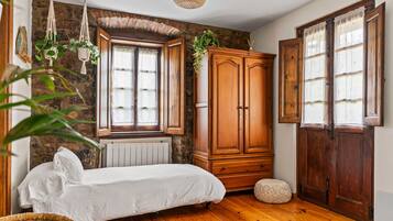 Strygejern/strygebræt, Wi-Fi, sengetøj