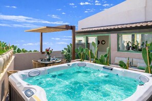 Terrace/patio - Vico Trigona N° 8 SicilyMyHome jacuzzi riscaldata (Noto)