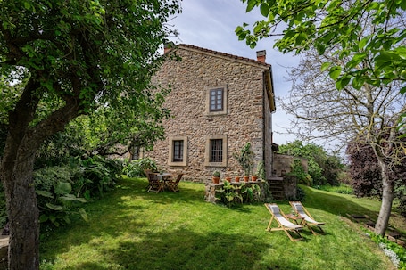 Exterior. Casa Rural Selmo in the Heart of Asturias