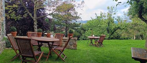 屋外ダイニングエリア