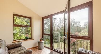 3 Bed in Woodford (oc-f33368)