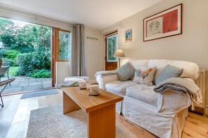 TV - 1 Bed in Fowey (oc-p33360) (Fowey)