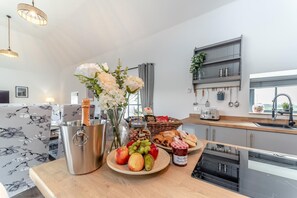Dining - 5 Bed in Galston (oc-s33451) (Galston)