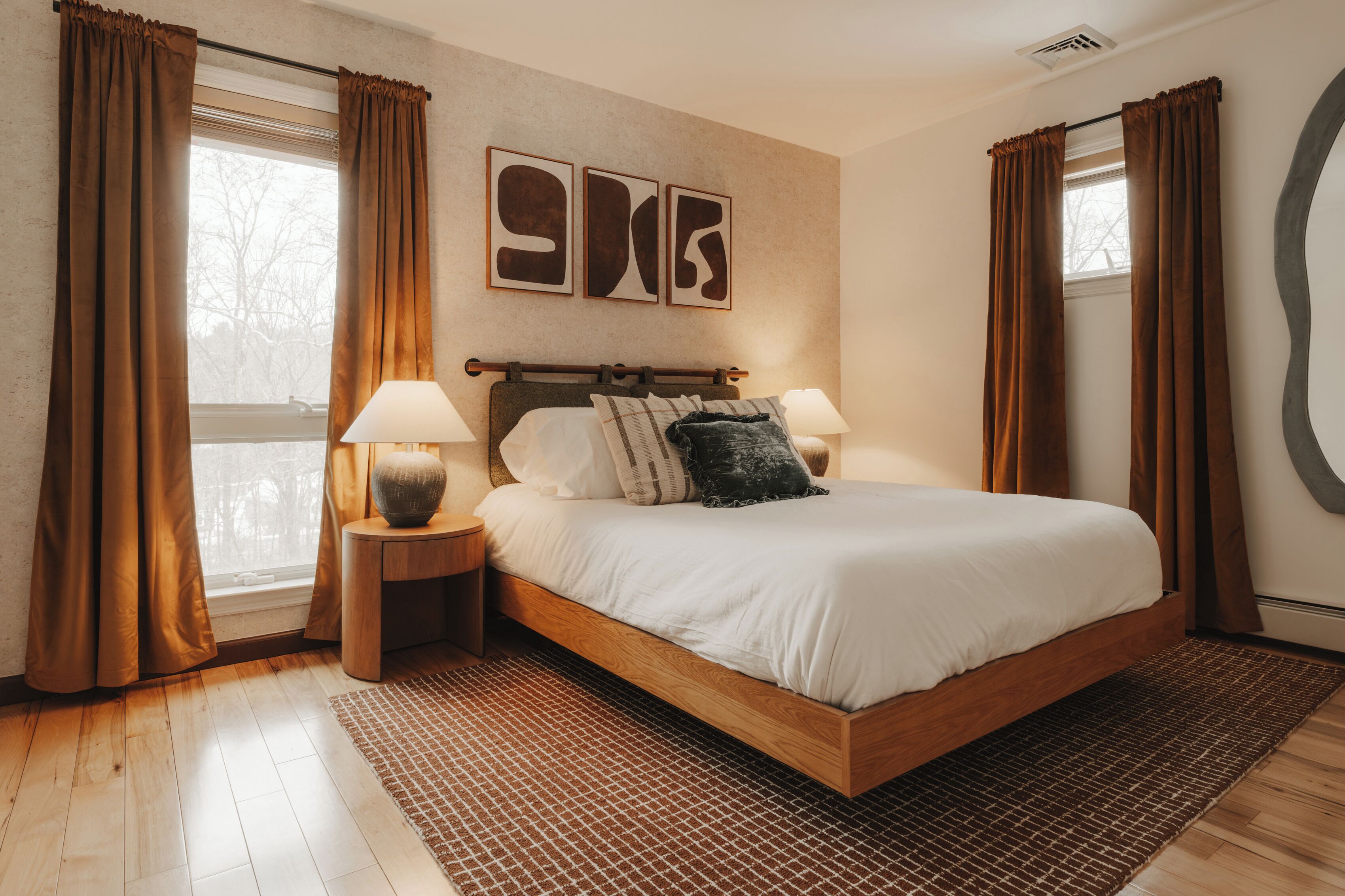 6 bedrooms, iron/ironing board, travel cot, free WiFi