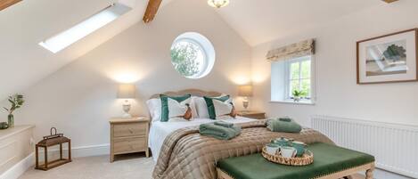 3 soverom, wi-fi (inkludert) og sengetøy