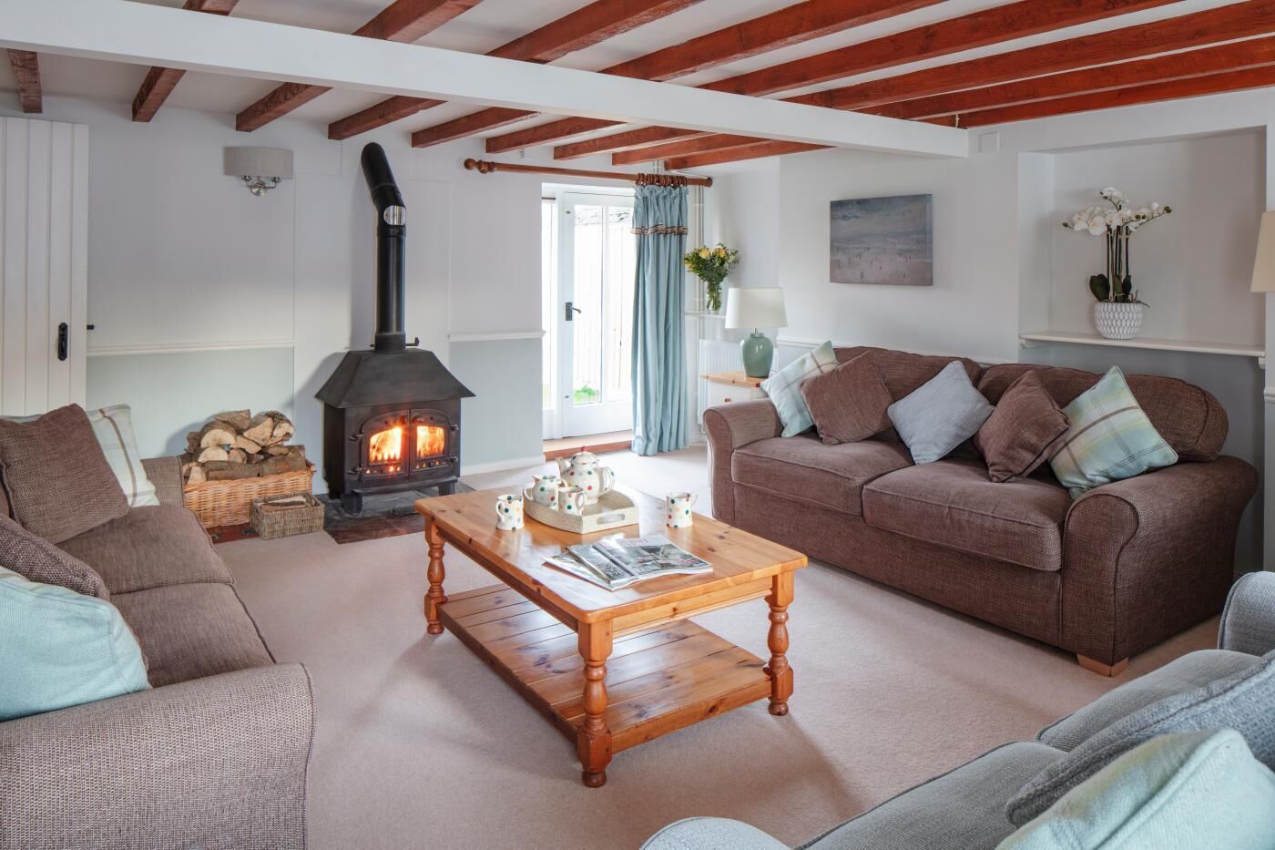 Télévision, cheminée