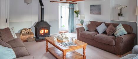 Télévision, cheminée