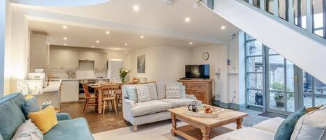 تلفزيون، مدفأة