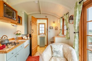Interior - 1 Bed in Trebullett (oc-m34010) (Trebullett)
