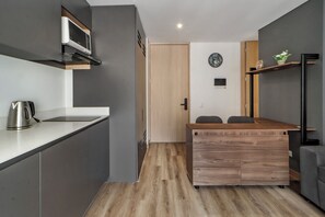 Private kitchen - Apartaestudio Moderno, Centro Internacional Bogotá, Edificio Teik, (Bogotá)