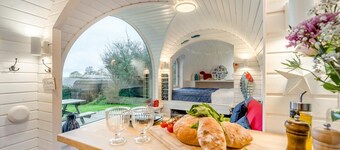 1 Bed in Widegates (oc-d34231)