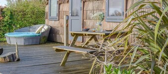 1 Bed in Widegates (oc-p34236)