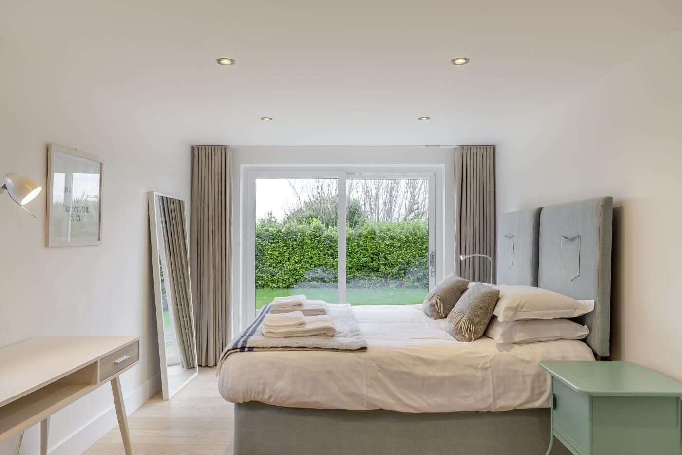 Bügeleisen/Bügelbrett, kostenloses WLAN, Bettwäsche