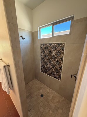 Shower, hair dryer, towels, soap - Luxury Vacation Rental in historic Tubac, Arizona --Come see Southern Arizona! (Tubac)