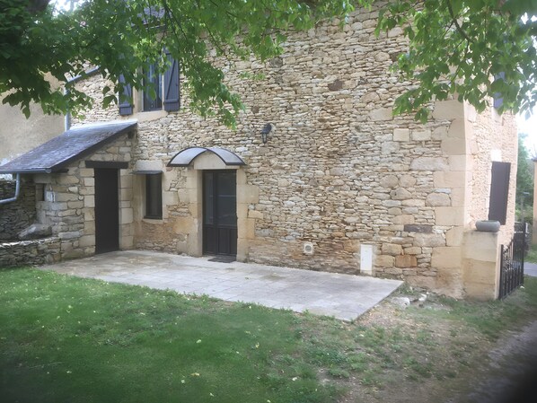 Exterior - Holiday Home "Maison 5 Pièces" with Wi-Fi (Masclat)