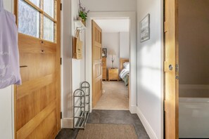 Free WiFi, bed sheets - 1 Bed in Errol (oc-s33022) (Errol)