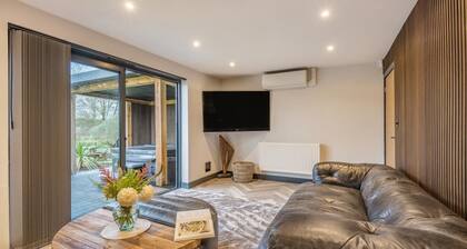 3 Bed in Canterbury (oc-r34439)