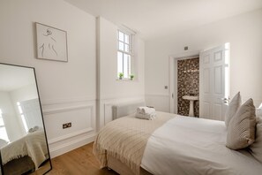 Iron/ironing board, travel crib, free WiFi, bed sheets - 2 Bed in Sheringham (oc-b34381) (Sheringham)