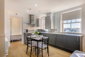 Microwave, oven, dishwasher, high chair - 2 Bed in Sheringham (oc-b34382) (Sheringham)