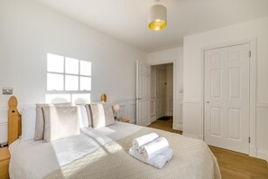 Iron/ironing board, travel cot, free WiFi, bed sheets - 2 Bed in Sheringham (oc-b34382) (Sheringham)