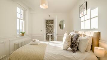 Iron/ironing board, travel cot, free WiFi, bed sheets
