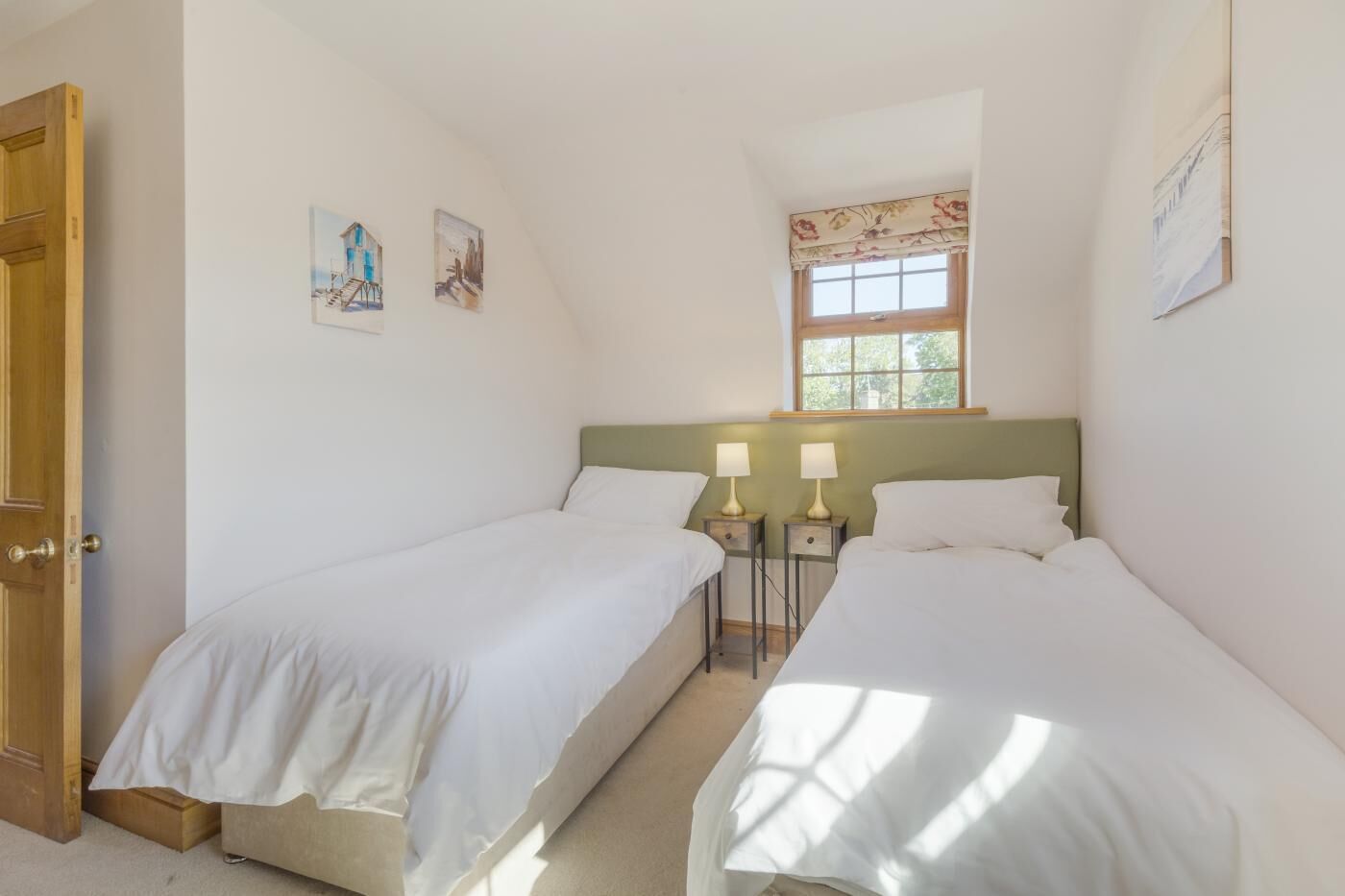 5 Schlafzimmer, Bügeleisen/Bügelbrett, kostenloses WLAN, Bettwäsche