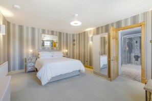 5 habitaciones, tabla de planchar con plancha y wifi gratis 