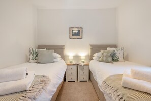Iron/ironing board, travel cot, free WiFi, bed sheets - 3 Bed in Underbarrow (oc-t34461) (Crosthwaite and Lyth)