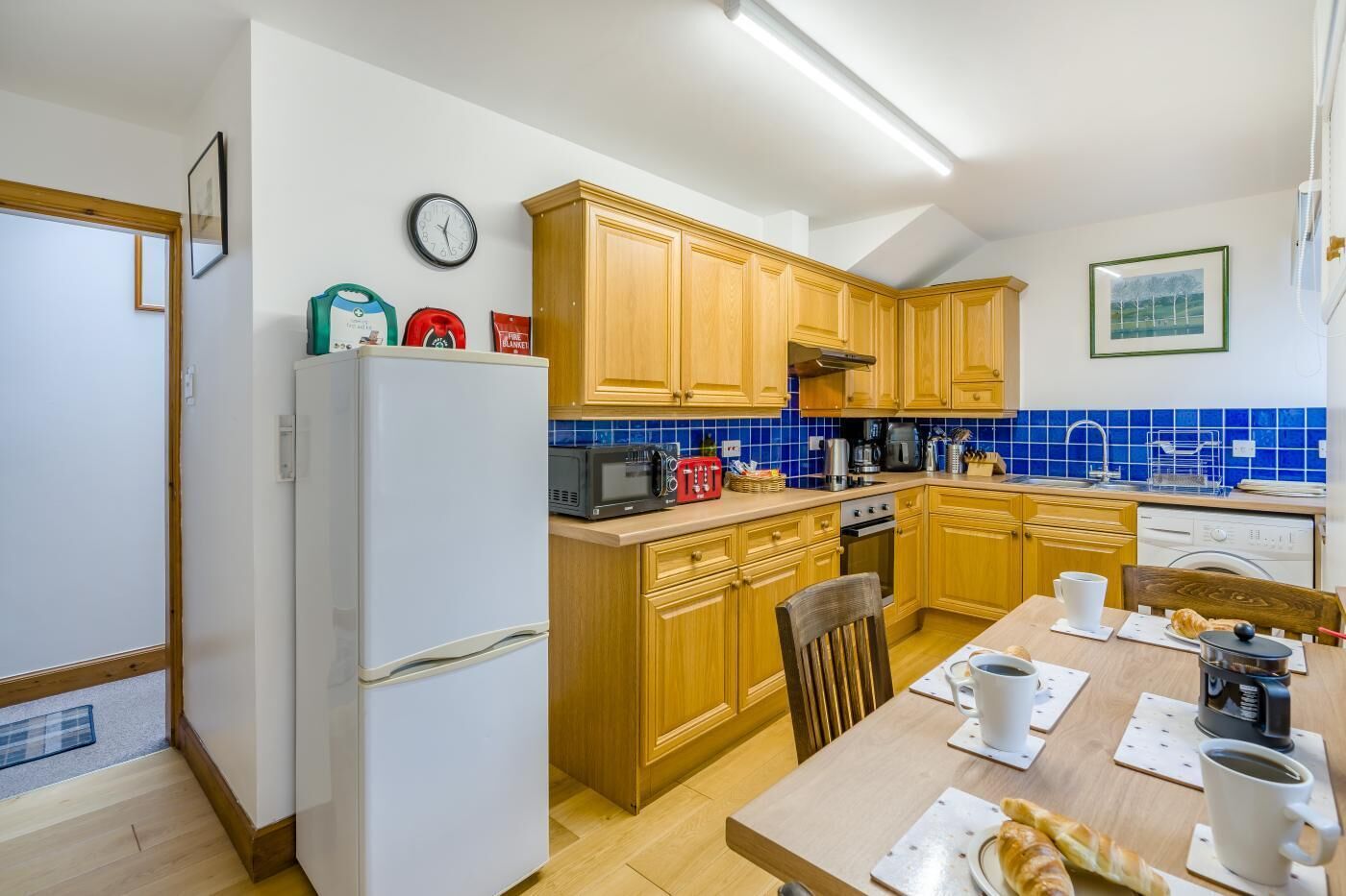Oven, cookware/dishes/utensils