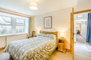 3 chambres, fer et planche à repasser, accès au Wi-Fi (inclus)