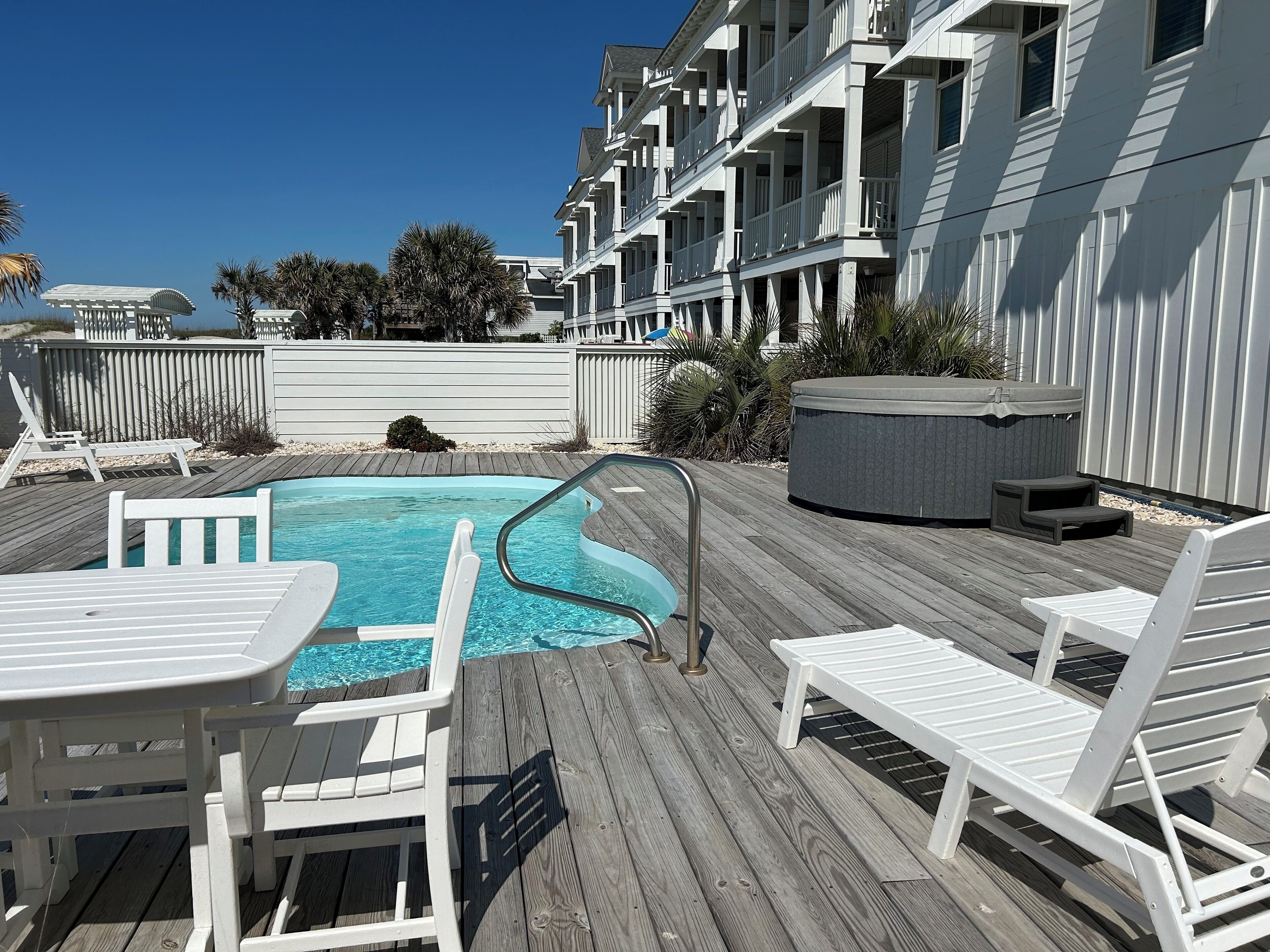 Et oppvarmet basseng