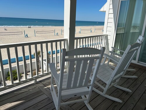 Captains Choice , is a  beachfront 5 bdrm/5.5bth vacation home right on Atlantic Beach. Enjoy spacious living, a fully equipped kitchen, stunning ocean views, private pool & hot tub. Walk to food, drinks & music.  Off-season pool heating avail.